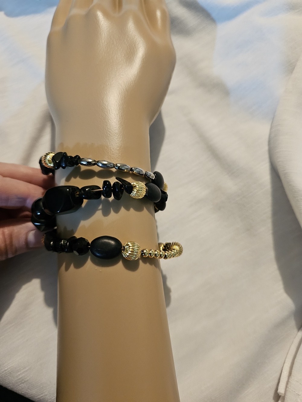 Black & Gold Beaded Stretch Bracelet Set - Women